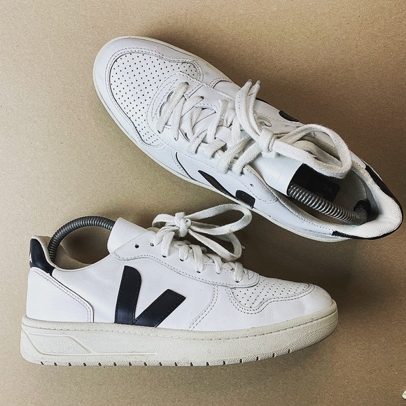 Veja V-10 White Black women’s sneaker - Picture 7 of 8